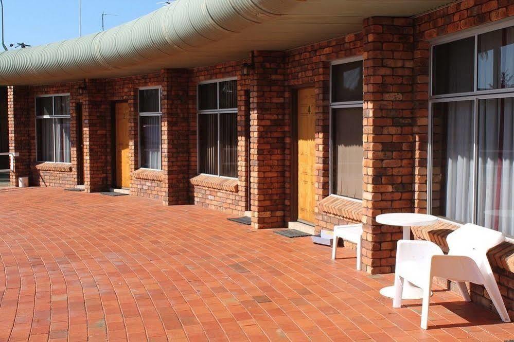 Nandewar Motor Inn Narrabri Exterior photo